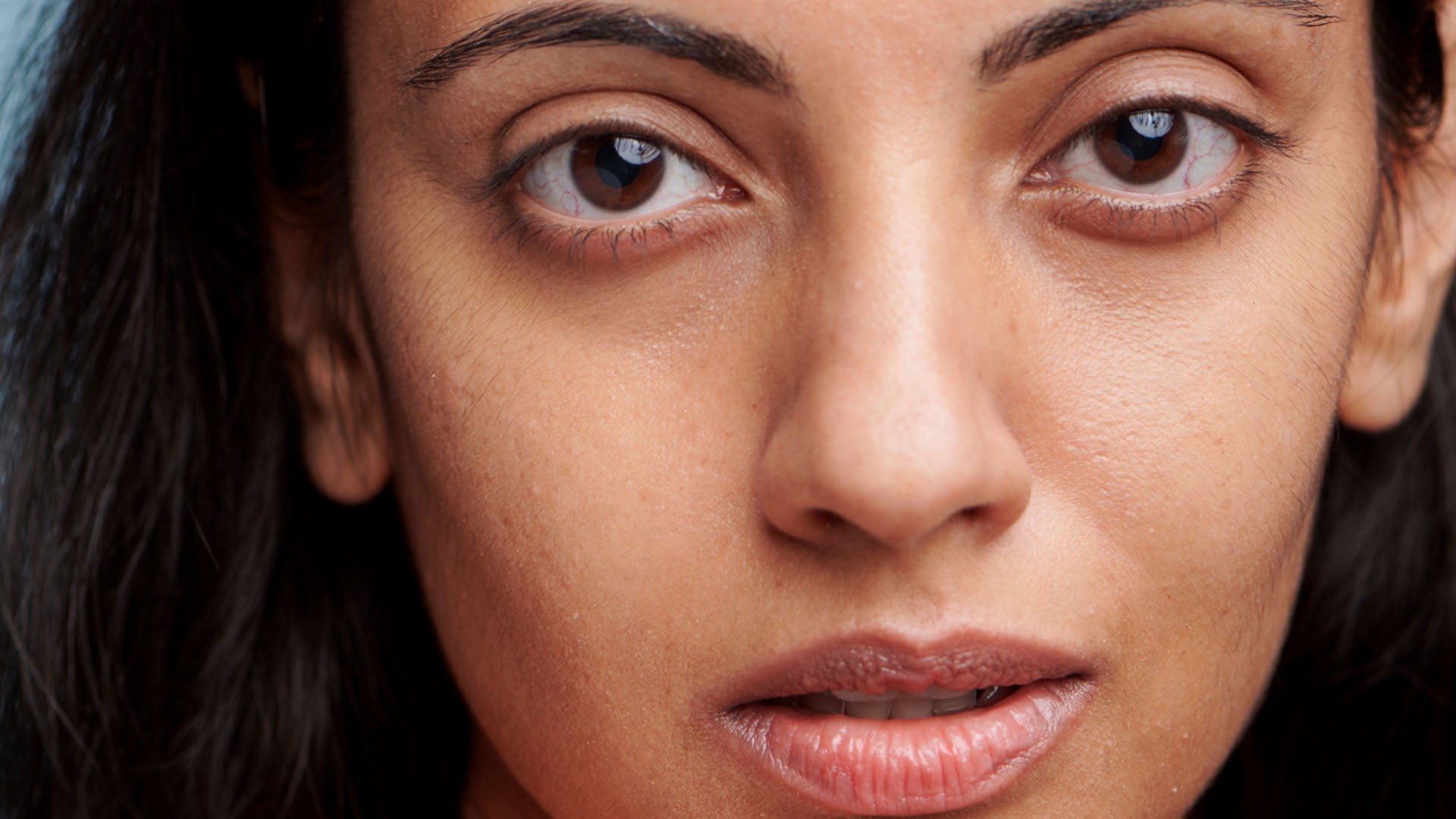 Dare to Bare?: The No Makeup Look, Embracing Beauty Without a Single Product